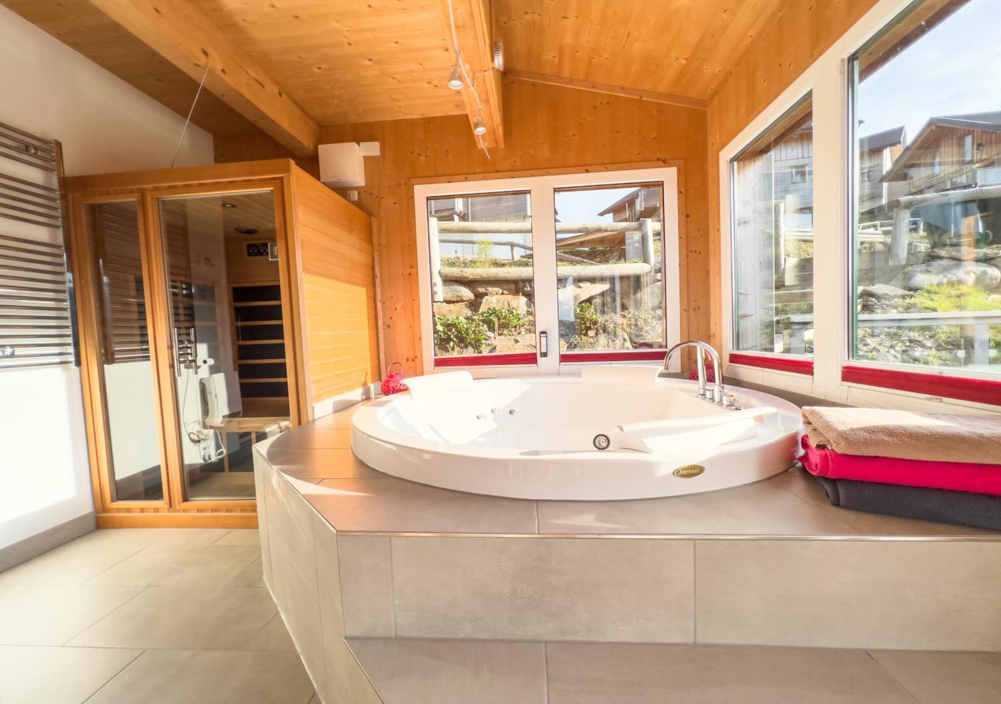 1A Chalet "Wolke" Wandern, Grillen, Wellness Im Traumhaus Wolfsberg Zewnętrze zdjęcie